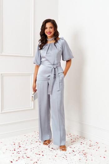 Женские брючные костюмы  6381.01