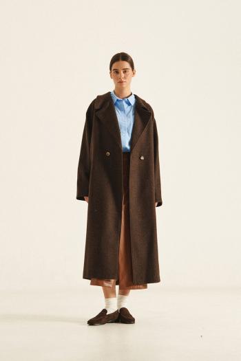 Женские пальто  703.8