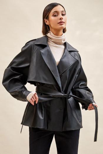 Женские плащи и тренчи  1070.1