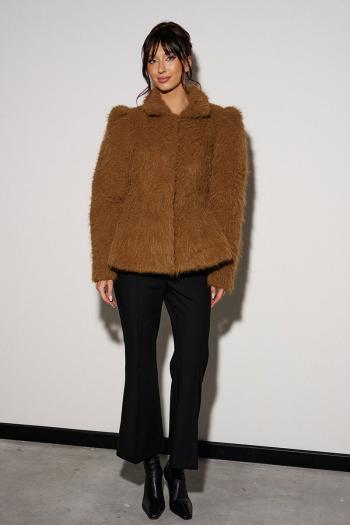 Женские шубы и дубленки  A5601