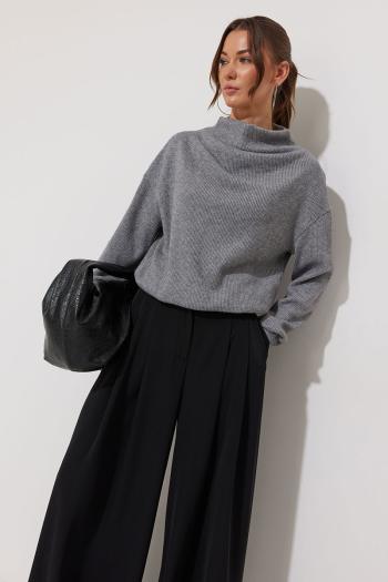 Женские джемперы  4269.01