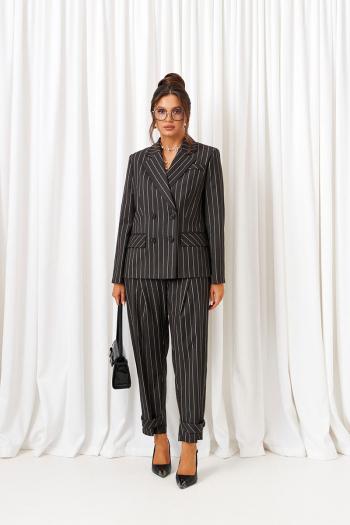 Женские брючные костюмы  6435.01