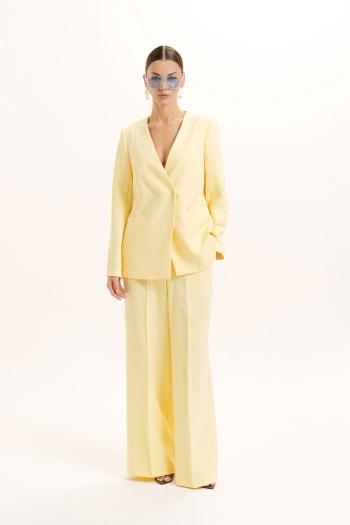 Женские брючные костюмы  2442