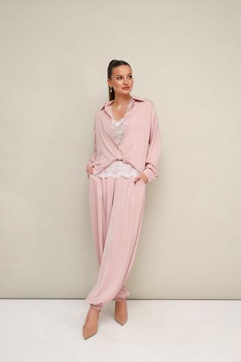 Женские брючные костюмы  11-463