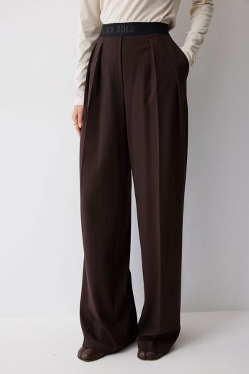 Женские брюки  4200.01