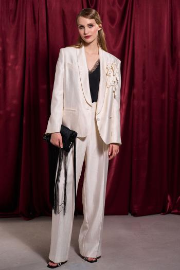 Женские брючные костюмы  1744