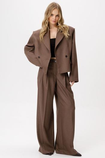 Женские брючные костюмы  6376
