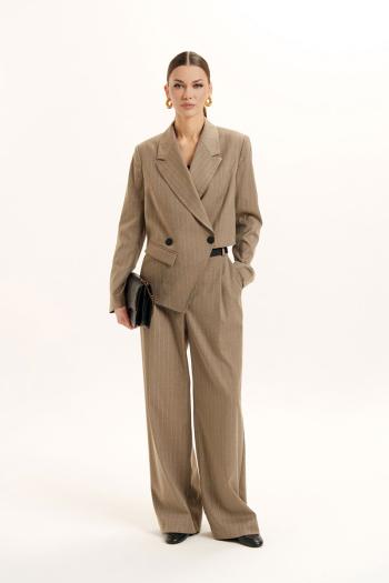 Женские брючные костюмы  2433