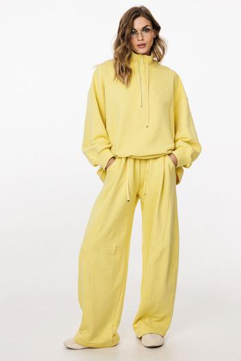 Спортивные костюмы  3048